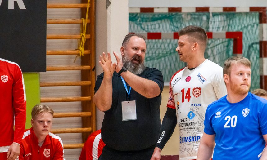 Egill Bjarni Friðjónsson)