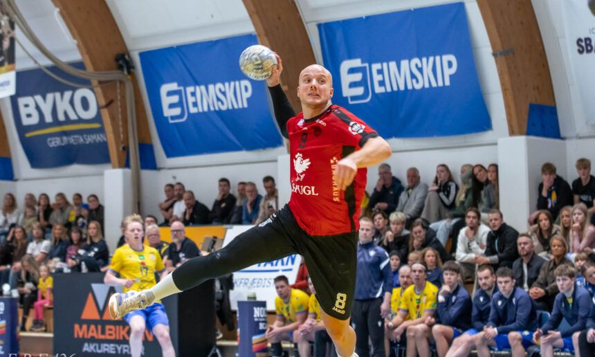 Egill Bjarni Friðjónsson