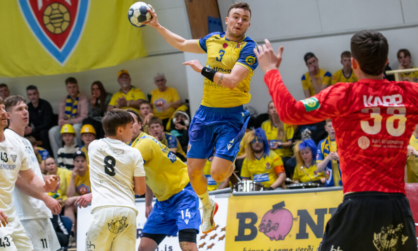 Egill Bjarni Friðjónsson