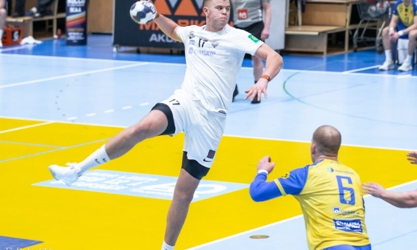 Egill Bjarni Friðjónsson