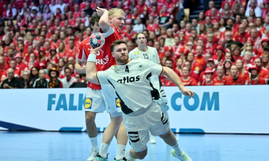 Sina Schuldt / AFP)
