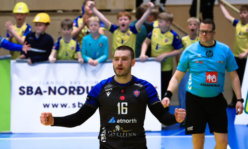 Egill Bjarni Friðjónsson