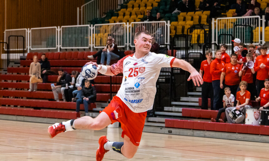 Egill Bjarni Friðjónsson