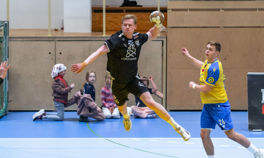 Egill Bjarni Friðjónsson)
