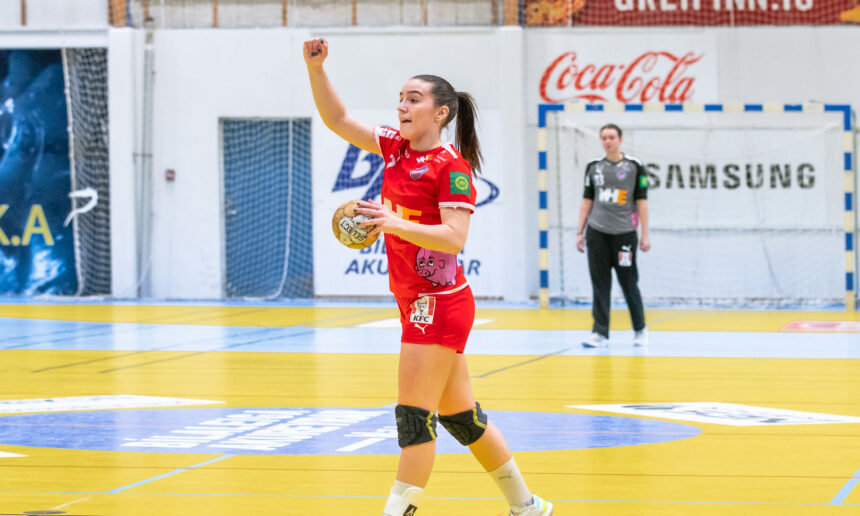 Egill Bjarni Friðjónsson)