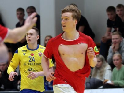 (Egill Bjarni Friðjónsson)