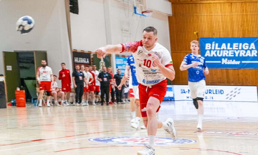 Egill Bjarni Friðjónsson