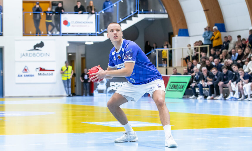 Egill Bjarni Friðjónsson)