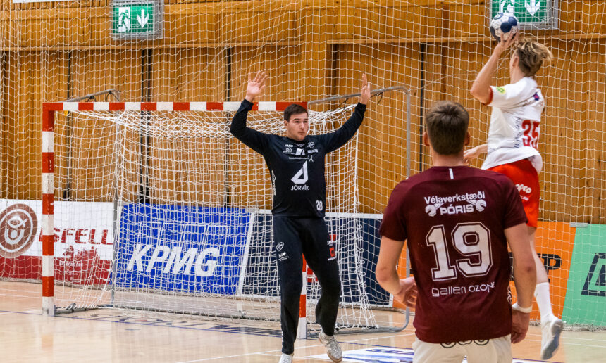 Egill Bjarni Friðjónsson