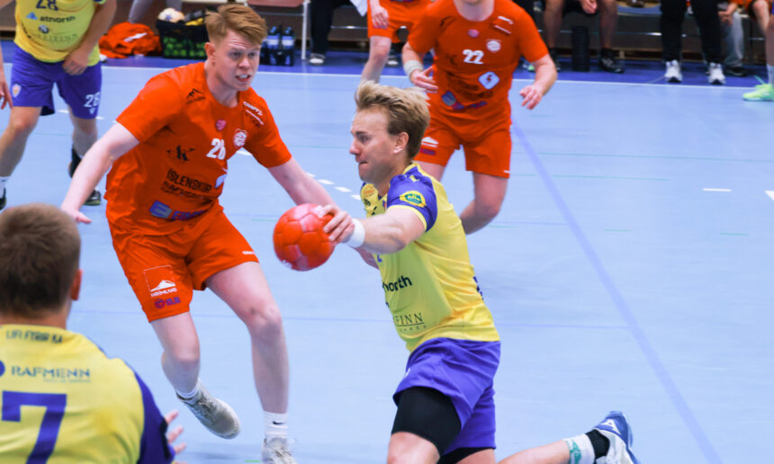Egill Bjarni Friðjónsson)
