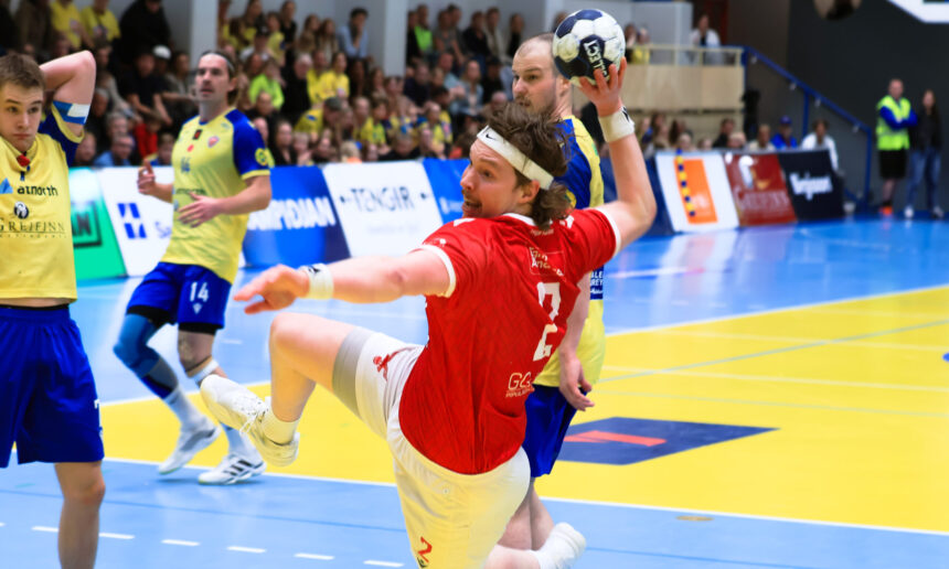 Egill Bjarni Friðjónsson